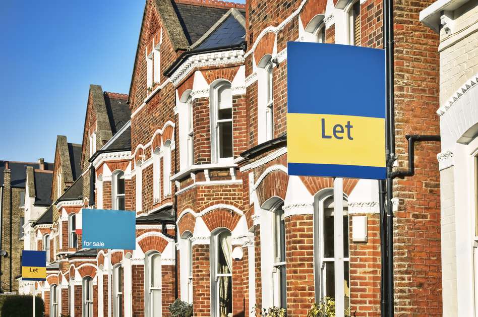 a house marked to let, considering a buy to let or buy to let mortgage